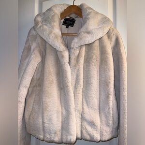 Guess faux fur jacket excellent condition